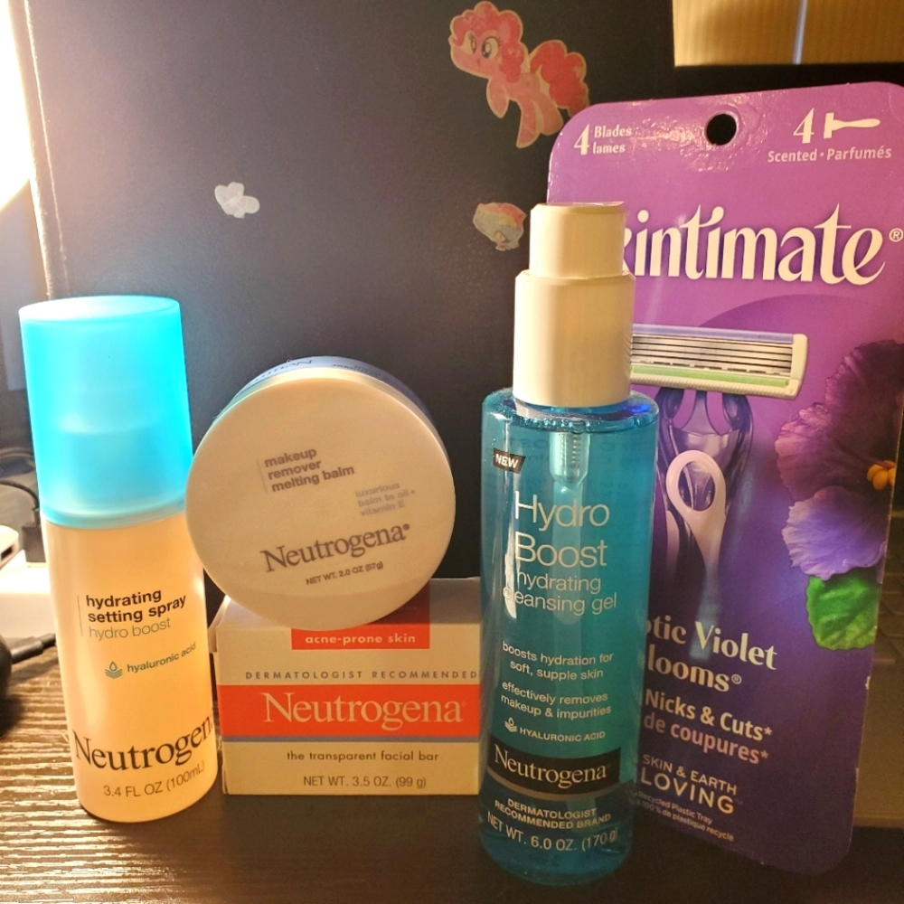 Womens Neutrogena Bundle